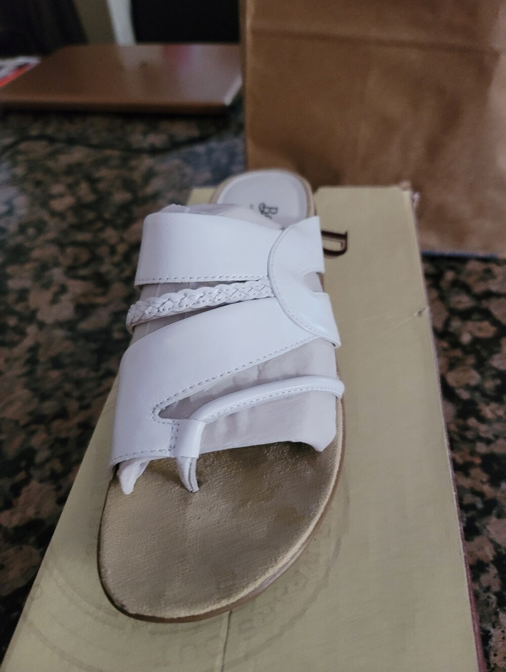 Sandal White - Picture 2 of 4